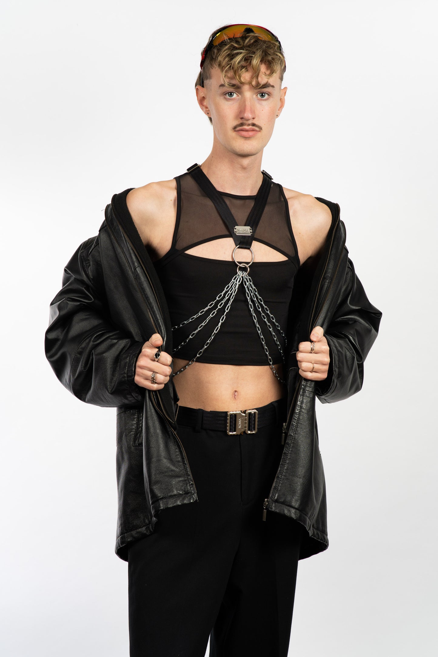 #01 TRIPLE CHAIN HARNESS