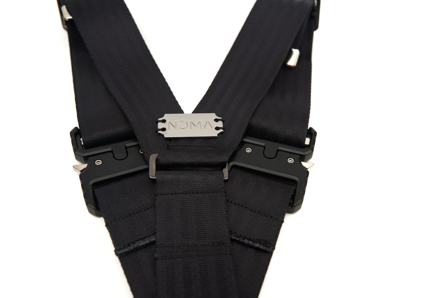 #01 HARNESS BLACK